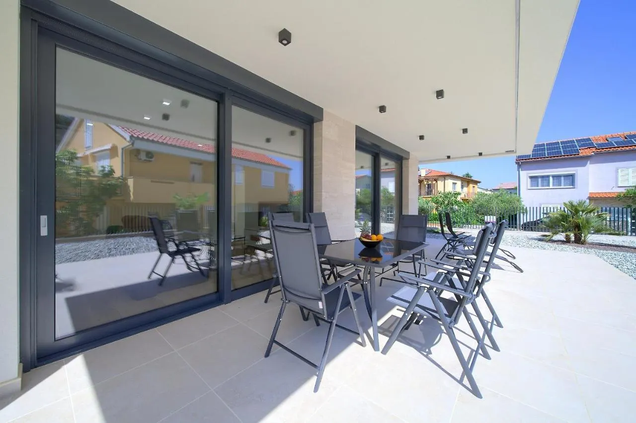 Appartement Villa Sabic By The Sea Krk Town Kroatië